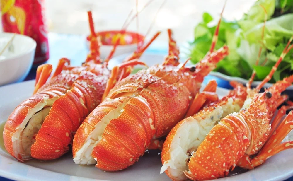 Tôm hùm hấp bia