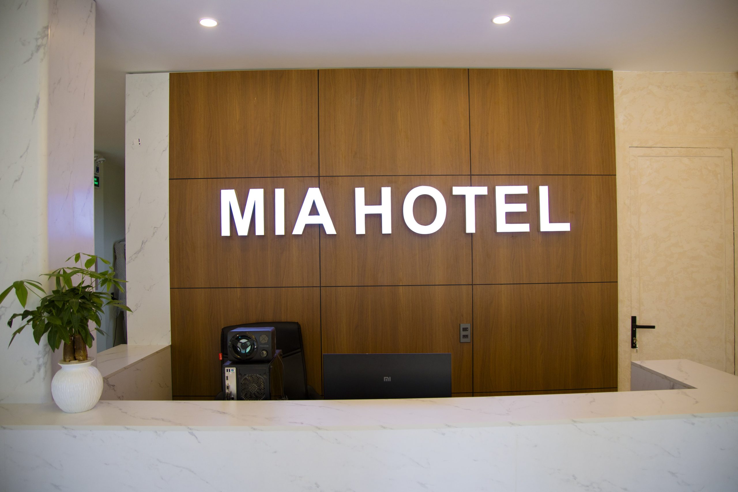 Mia_1-min
