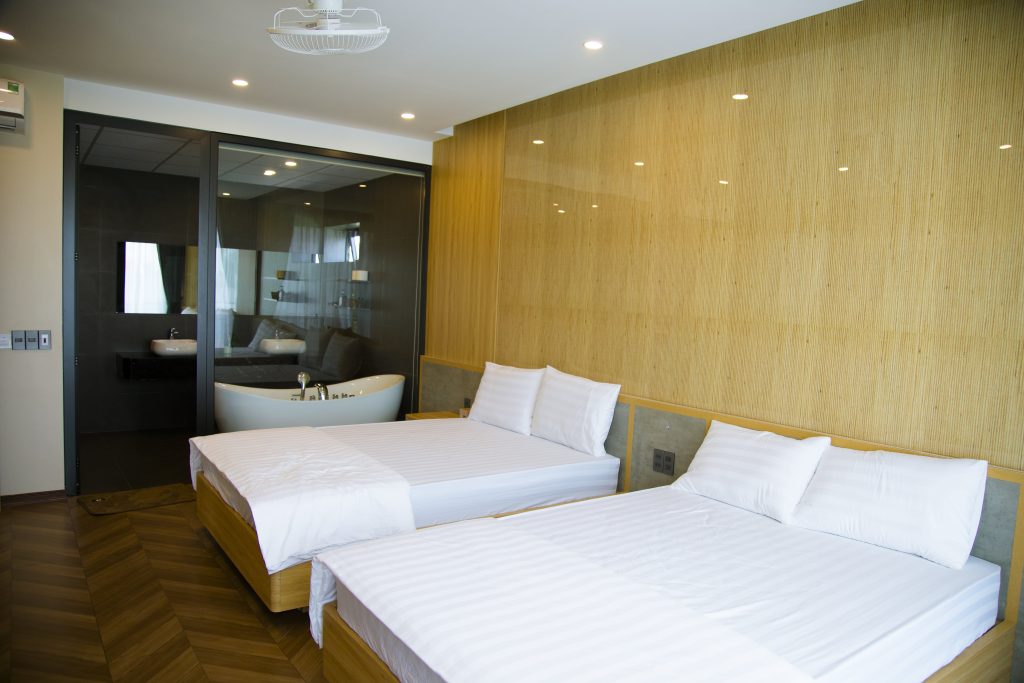 Hotel Dark