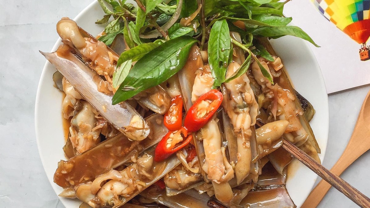 Ốc móng tay sốt me
