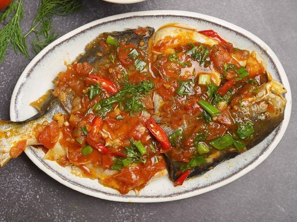 Cá chim sốt cà chua