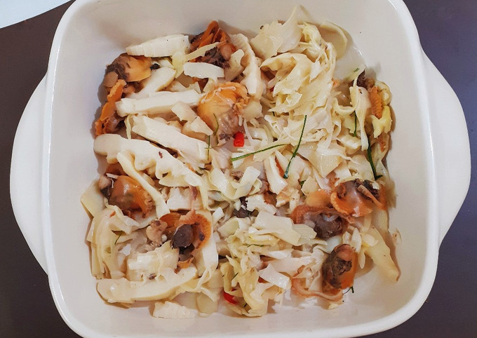 Sò xào măng