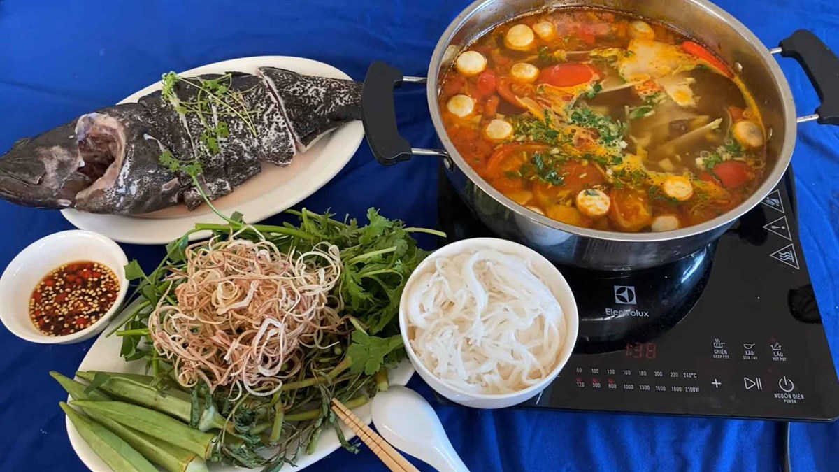 Cá mú nấu chua